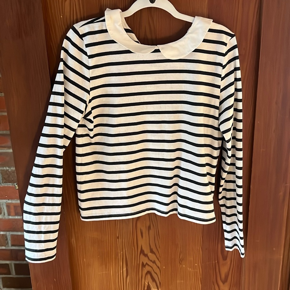Cabbages and roses Peter Pan collar tee